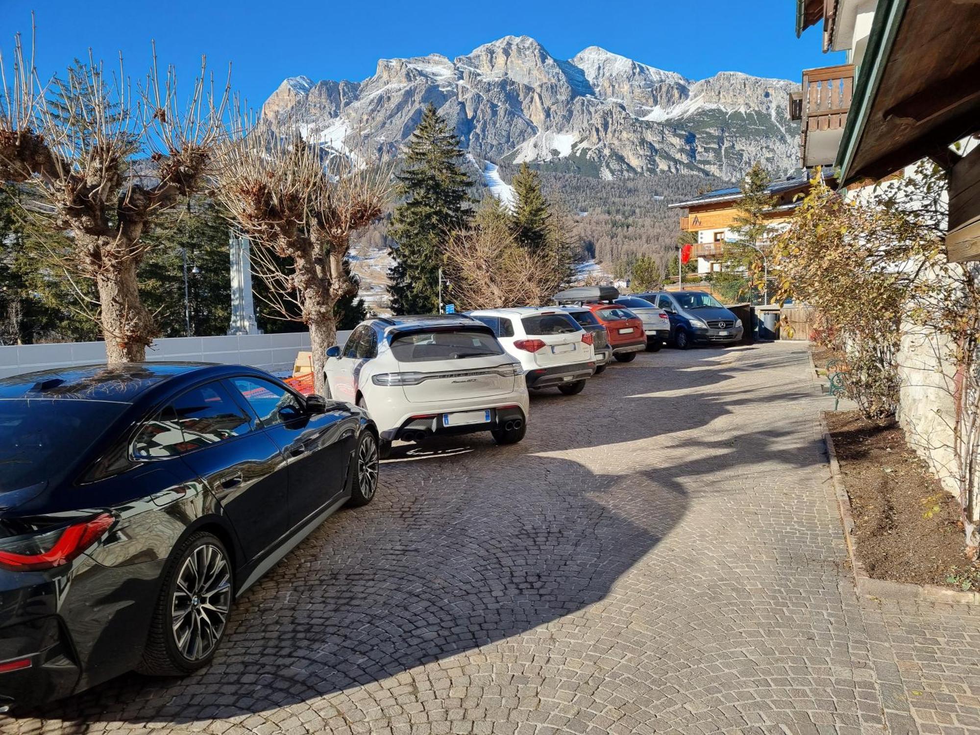 Hotel Oasi Кортина-д'Ампеццо Экстерьер фото